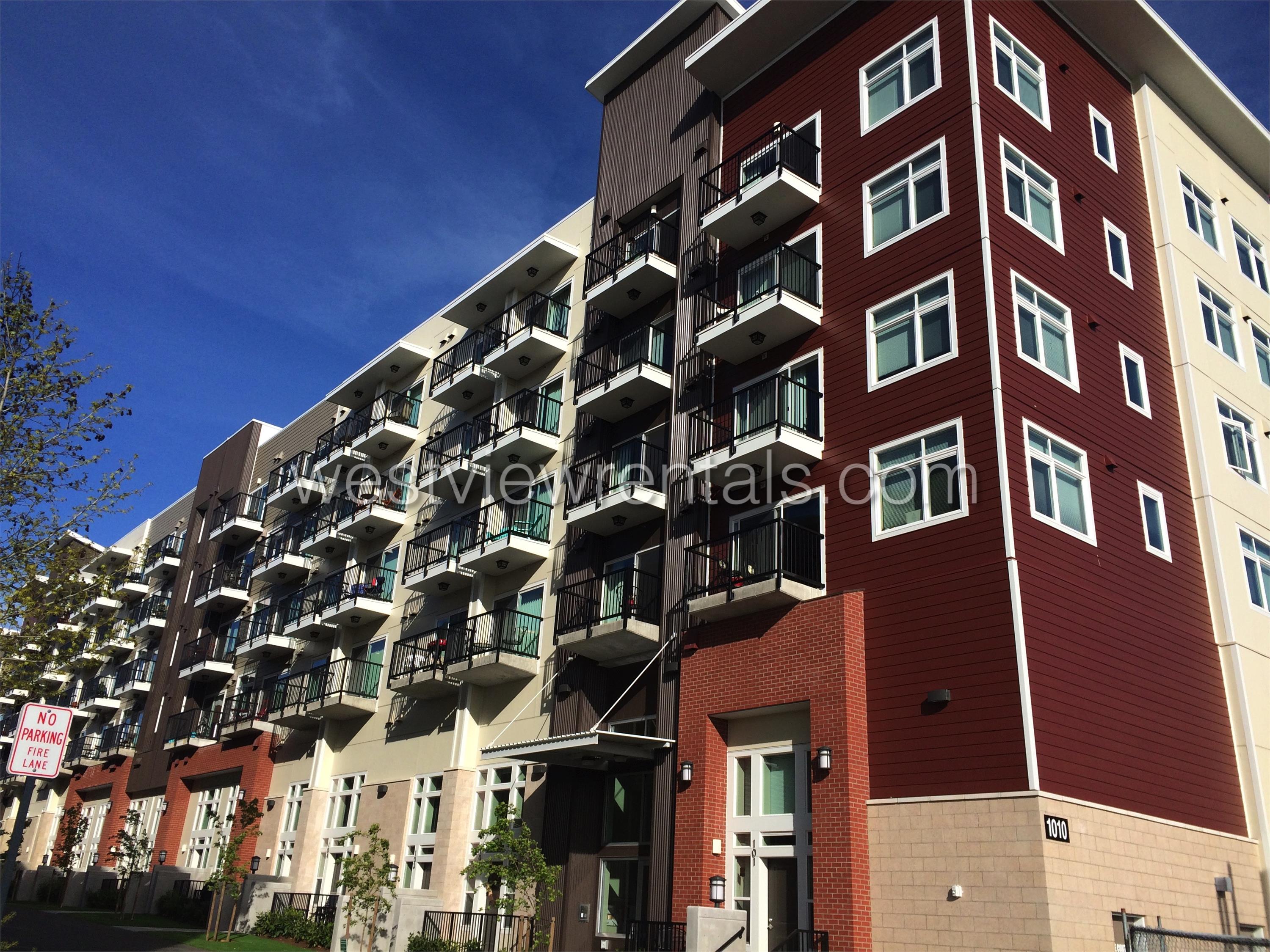 1010 Railroad Avenue - 207