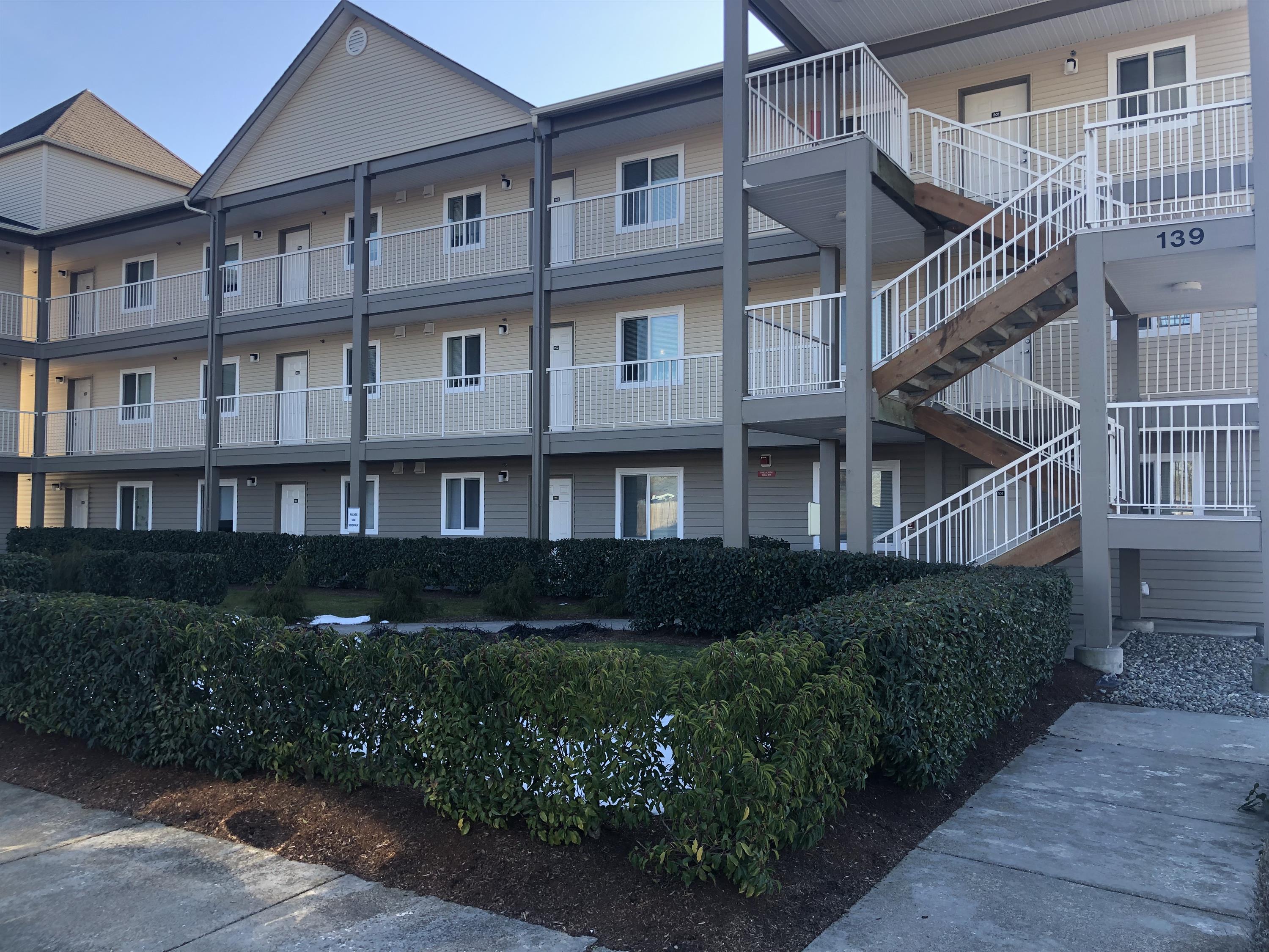 139 Prince Avenue - 106