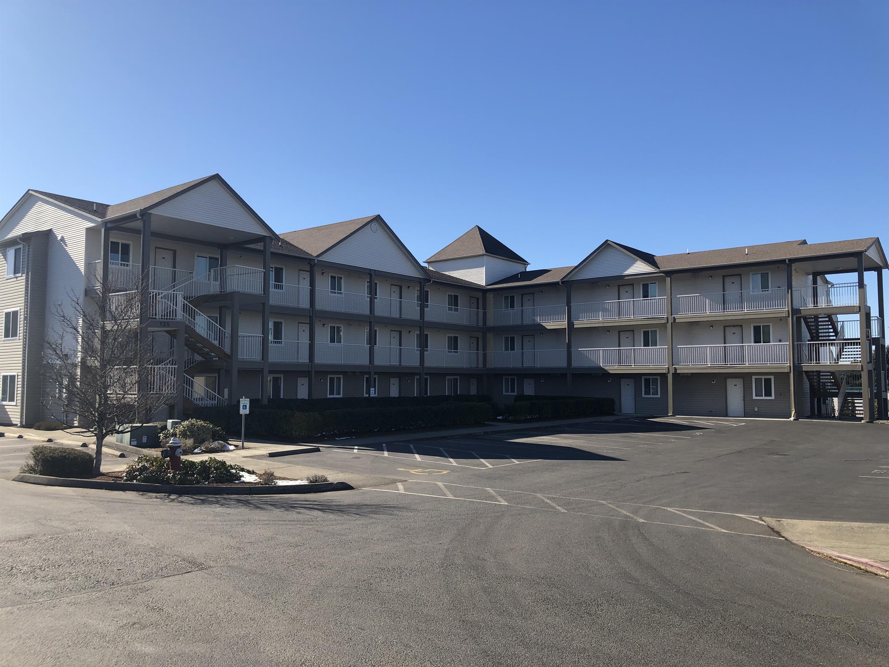 135 Prince Avenue - 101